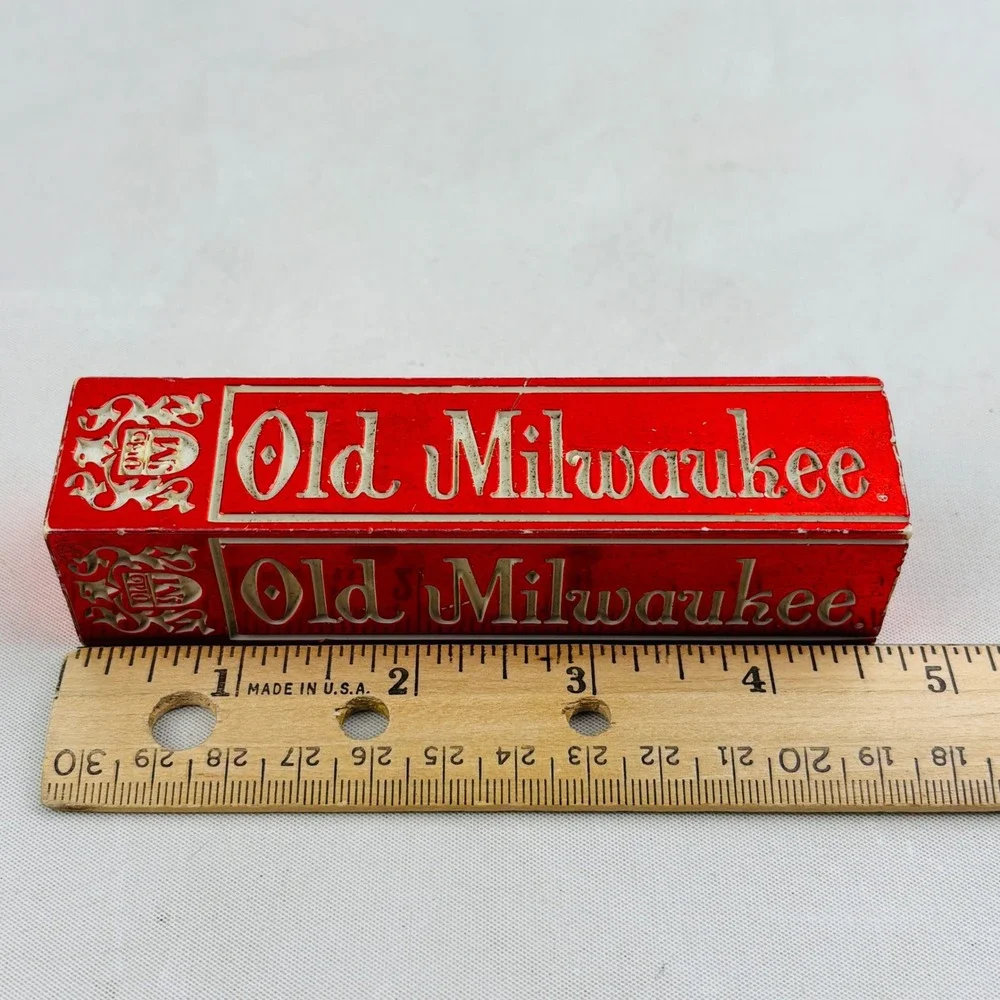 Vintage Old Milwaukee Beer Tap‎ Handle Shiny Red White 4.5